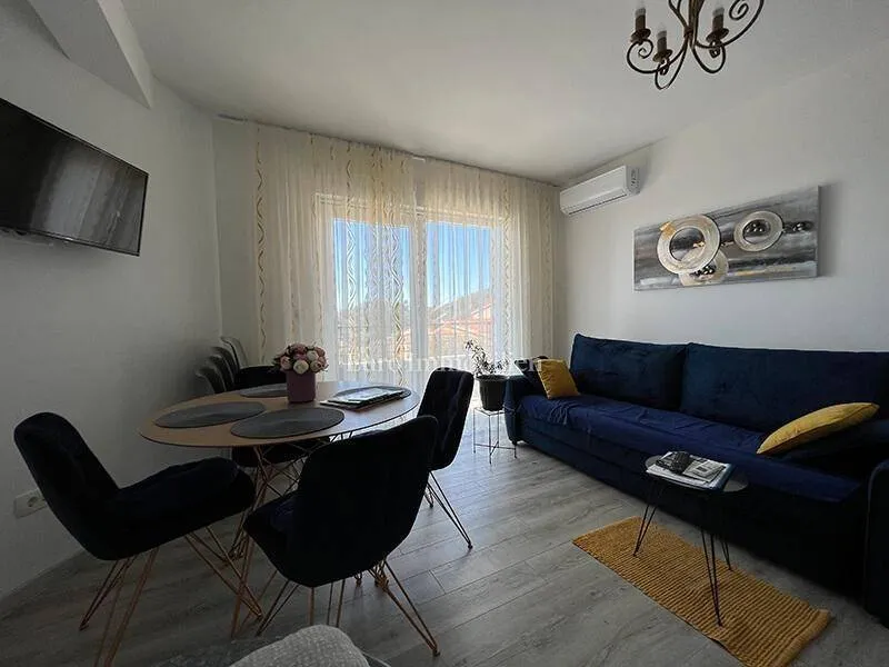 Elutuba - Modern Villa with Sea Views in Baška Voda