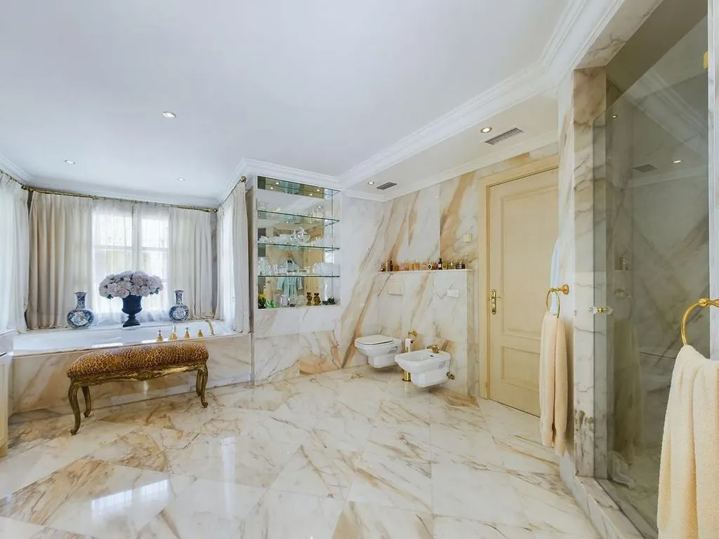 Salles de bain - Luxury Villa with Pool in Nueva Andalucia
