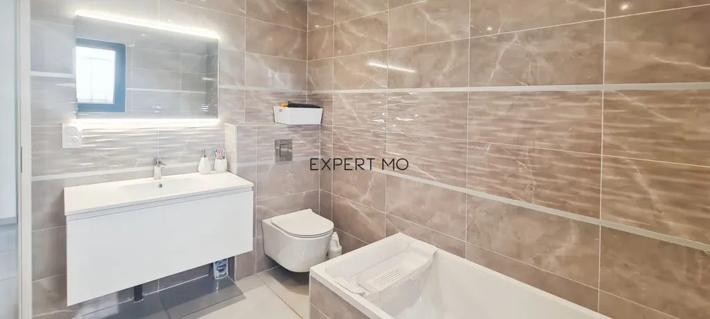 Vannitoad - Single-Storey Villa with Pool in Narbonne