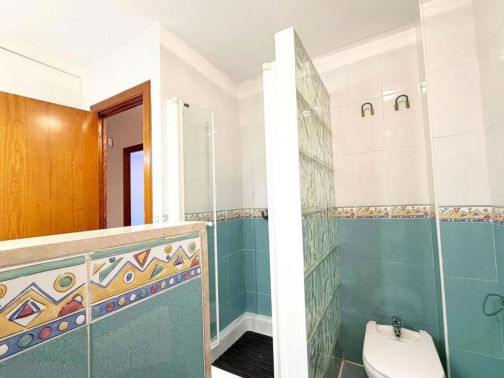 Vannitoad - Triplex with Large Terrace in Horta-Guinardó