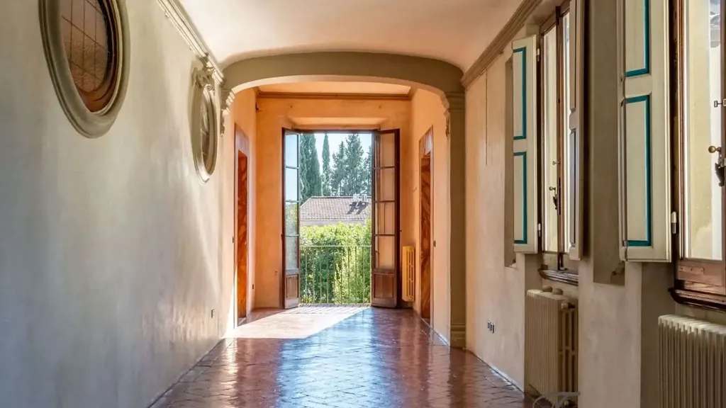 Entrée - Historic Villa with Renaissance Architecture in Florence