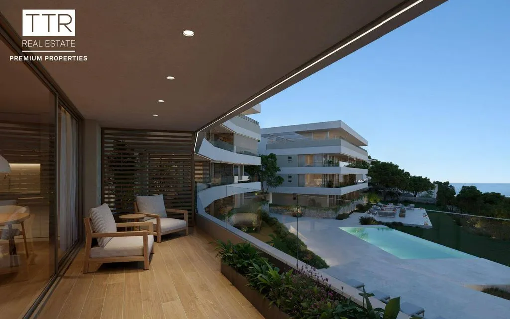 Piscine - Luxury Beachfront Apartment in Salou