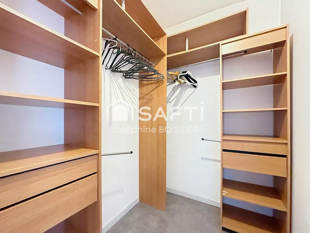 Pièces - Appartement Traversant avec Balcon à Le Pontet