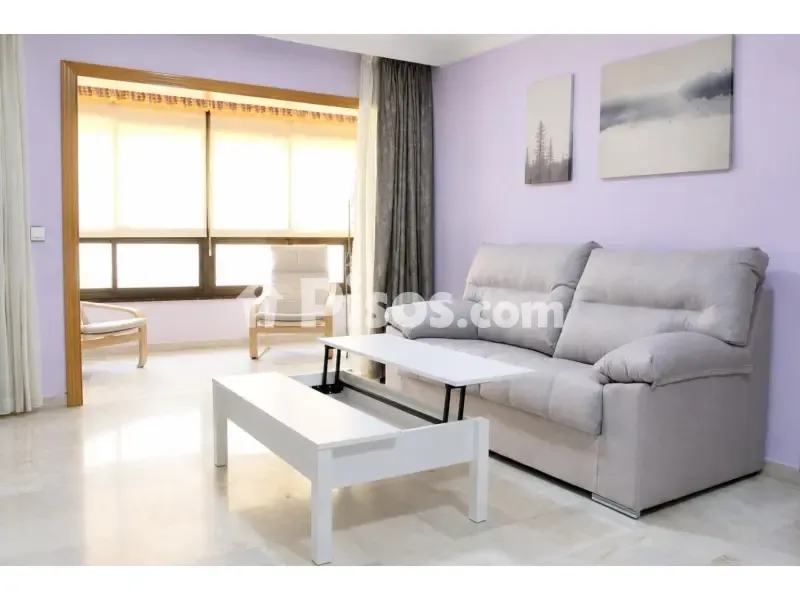 Elutuba - Spacious 4-Bedroom Flat in Teatinos