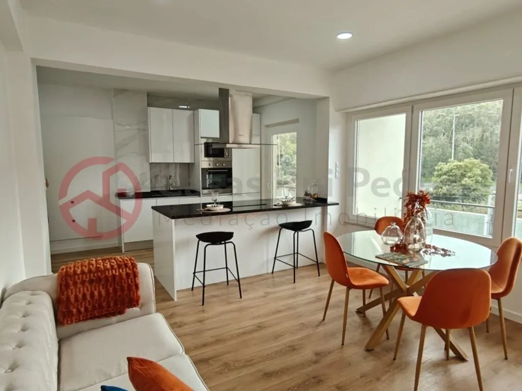 Söögituba - Luxury Flat with Patio in Benfica, Lisbon