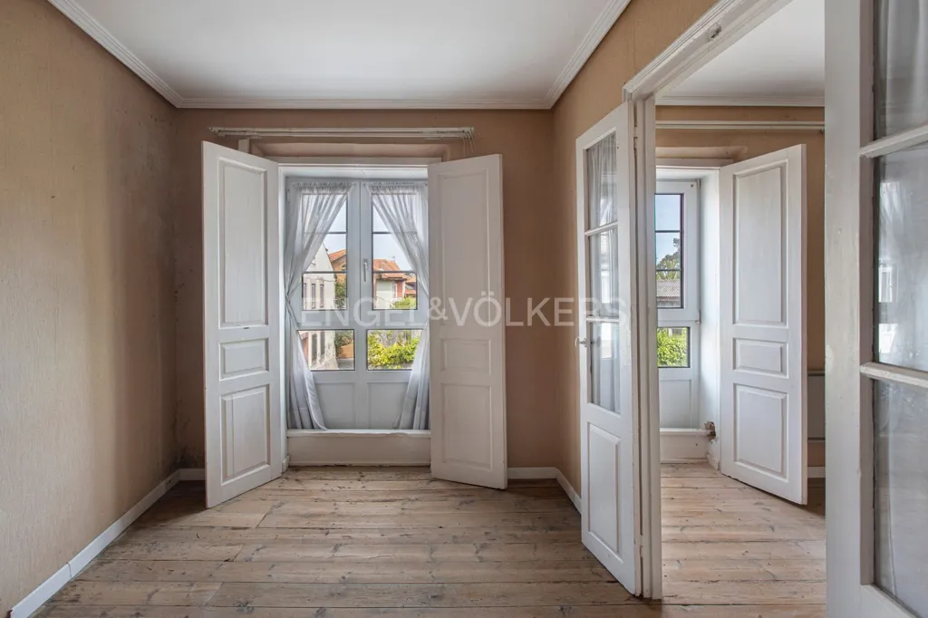 Ingresso - Apartment with Balcony in Llanes Centre