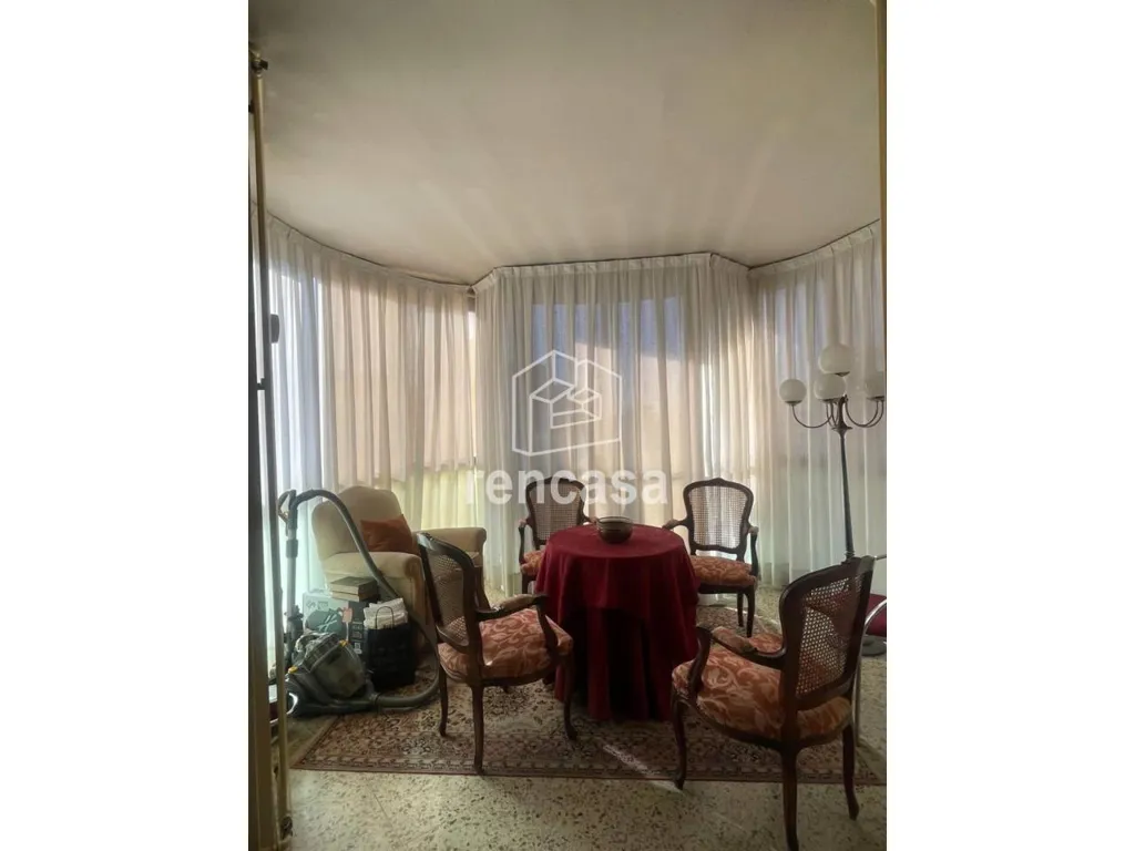 Söögituba - Spacious Flat with Terrace in Lleida Centre