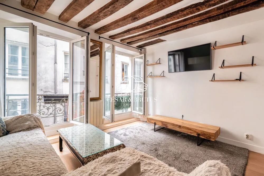 Elutuba - Studio with South Exposure in Paris 11