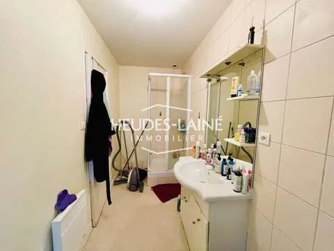Salles de bain - Studio avec Cuisine Aménagée à Ducey