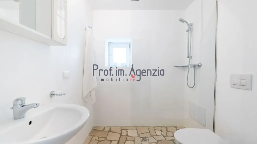 Salles de bain - Villa with Pool in San Vito dei Normanni