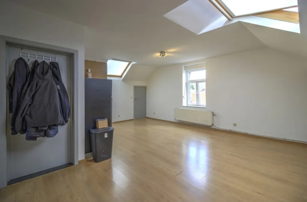 Toad - One-Bedroom Apartment with Balcony in Saint-Nicolas
