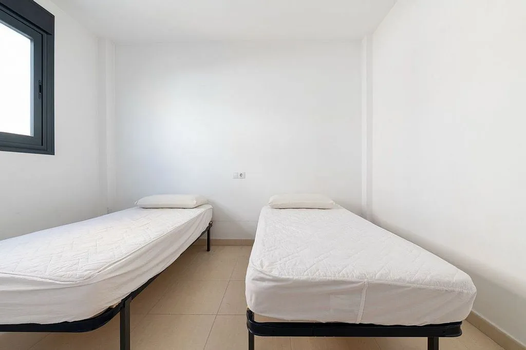Chambres - Apartment with Balcony in Santa Eulalia Centre