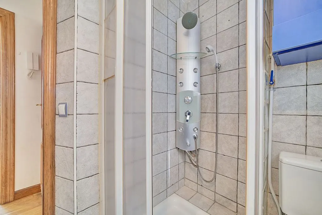 Salles de bain - Flat with Terrace in Burlada