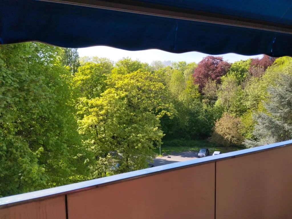 Rõdu - Renovated Apartment with Private Park in Charleroi