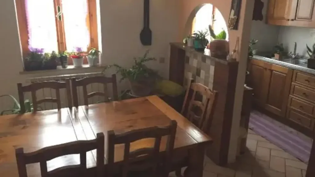 Sala da pranzo - Rustic Apartment with Balcony in Bucine
