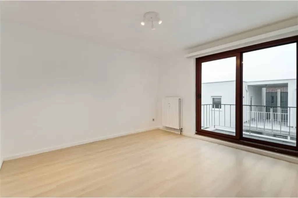 Toad - 3-Bed Apartment with Terrace in Turnhout