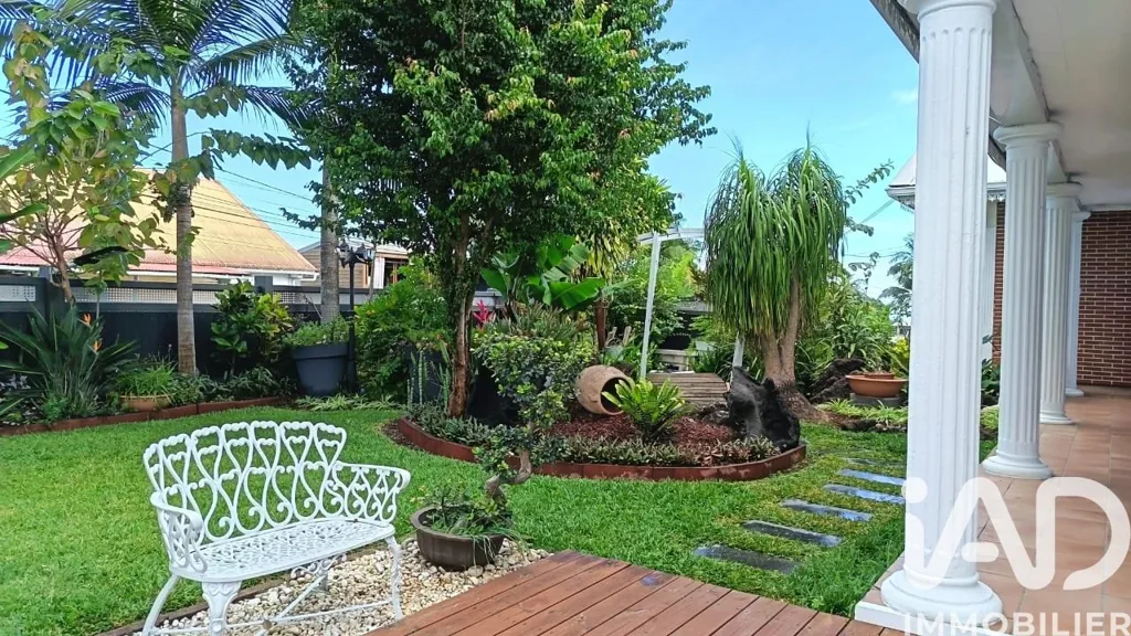 Jardin - Maison Traditionnelle avec Piscine à 10 min à Pied des Commodités