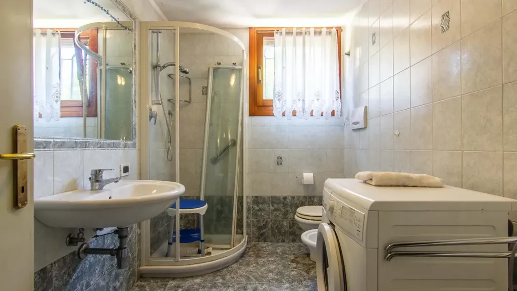 Bagni - Spacious Apartment with Terrace in Padua