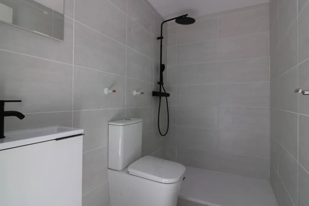 Salles de bain - Contemporary Villa with Pool in Los Balcones, Torrevieja