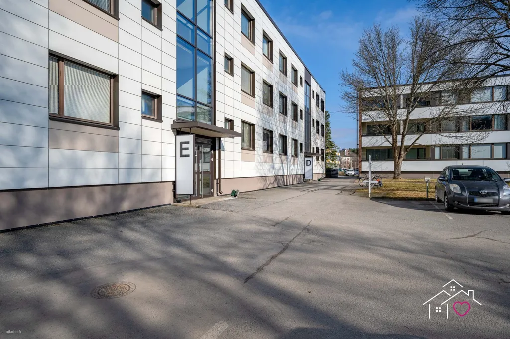 Exterior - Flat with Glazed Balcony in Riutoja