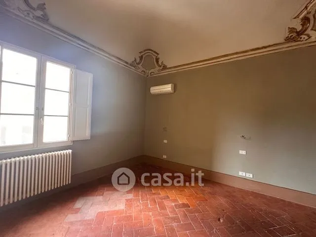 Pièces - Rented Apartment with Balcony in Cascina