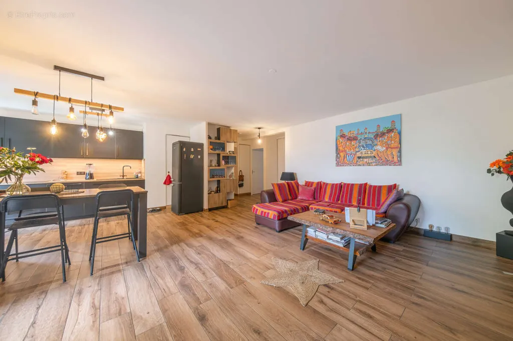 Séjour - Appartement T5 avec Balcon-terrasse à la Toison d'Or