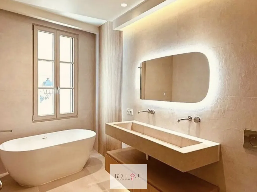 Salles de bain - Renovated Apartment with Roof Terrace in Old Town Palma