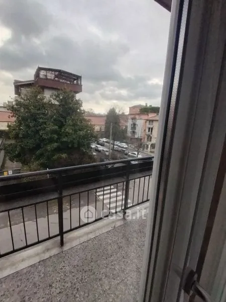 Balcon - Bright Apartment with Balcony in Verona