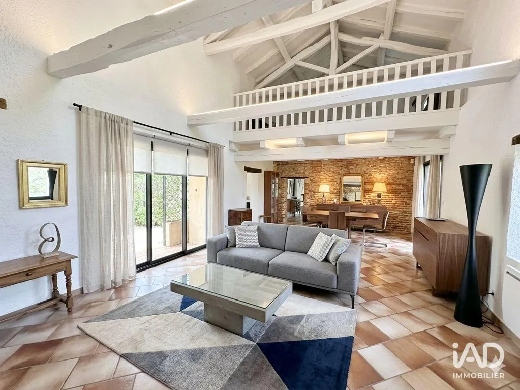 Living Room - Charming House with Pool near Cahors
