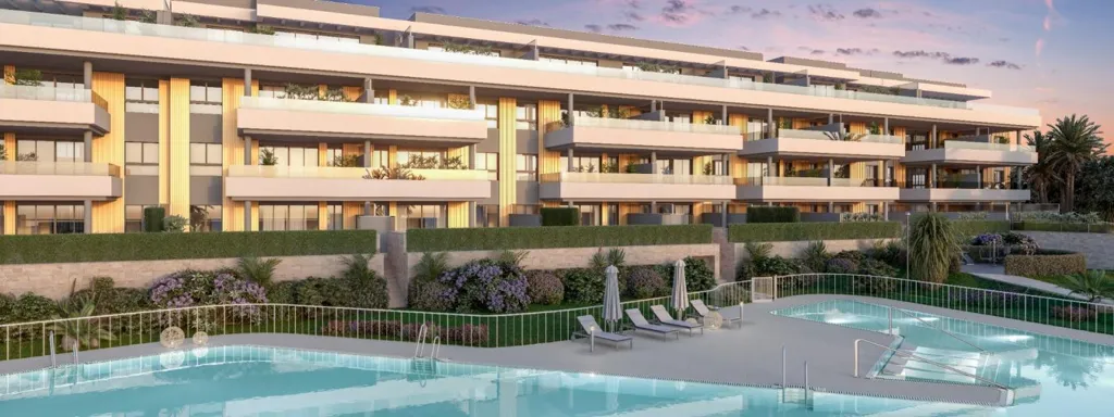 Pool - 2-Bed Flat with Pool in Montemar, Torremolinos