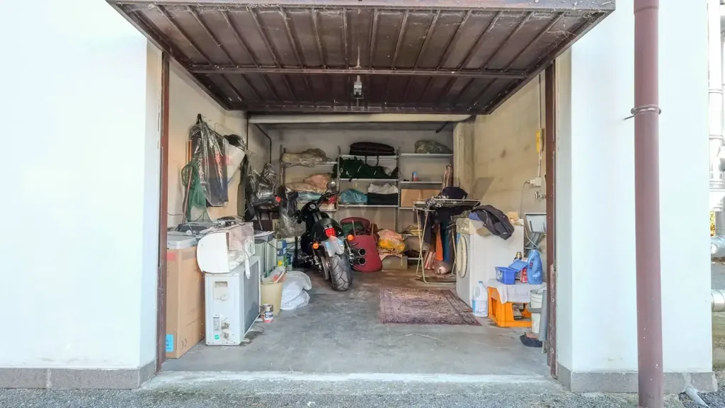 Garage - Quadrilocale with Balcony in Presezzo