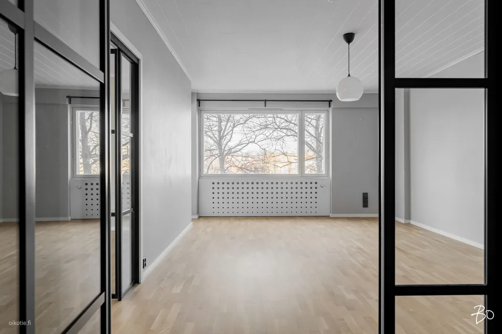 Rooms - Renovated Apartment with Balcony in Turku