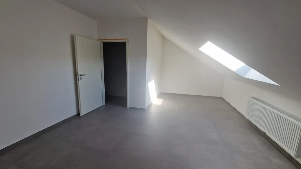 Pièces - Maison neuve avec cinq chambres à Bertogne