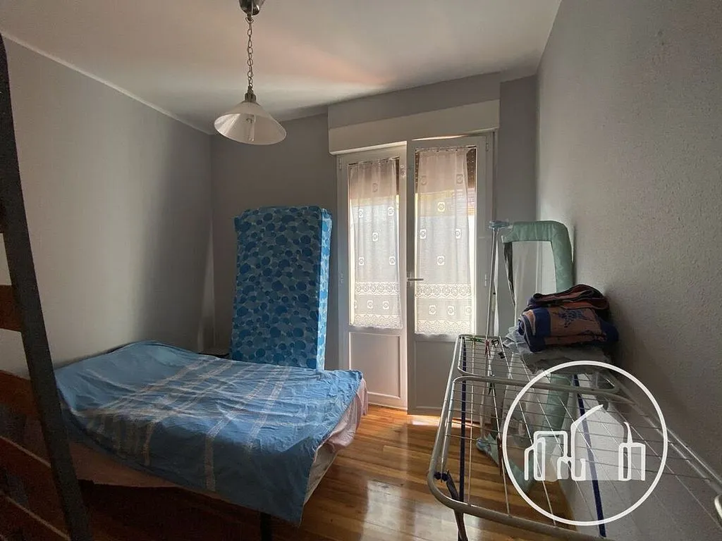 Chambres - Flats with Balcony in Villarcayo Centre