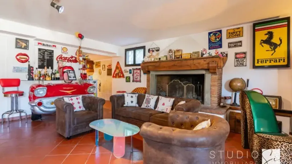 Elutuba - Rustic Villa with Olive Grove in Chianti