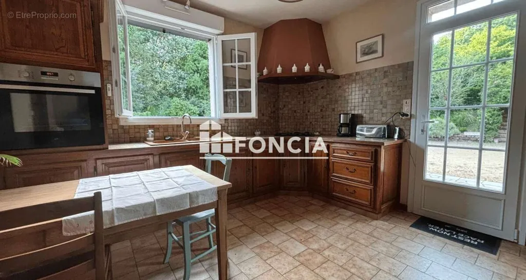 Cuisine - Maison en Campagne avec Vue Imprenable près du Mans