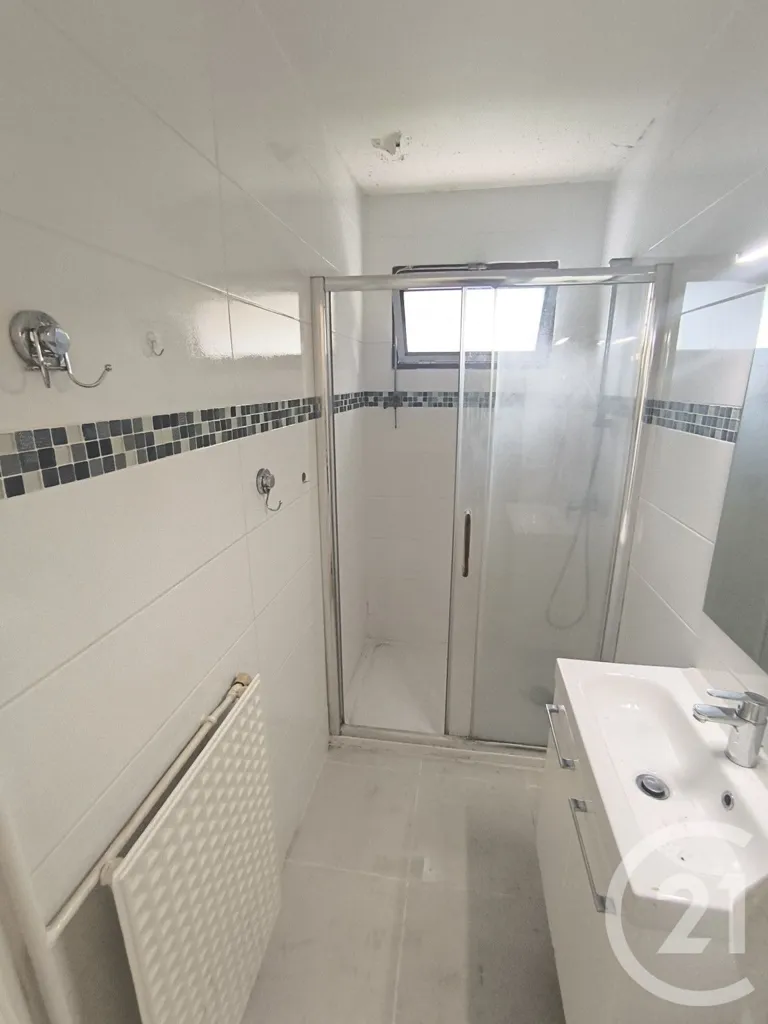 Bagni - Traversant Flat with Balcony in Fontenay-aux-Roses