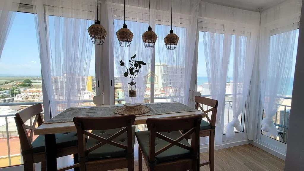 Salle à manger - Loft Studio with Sea Views in Les Palmeretes