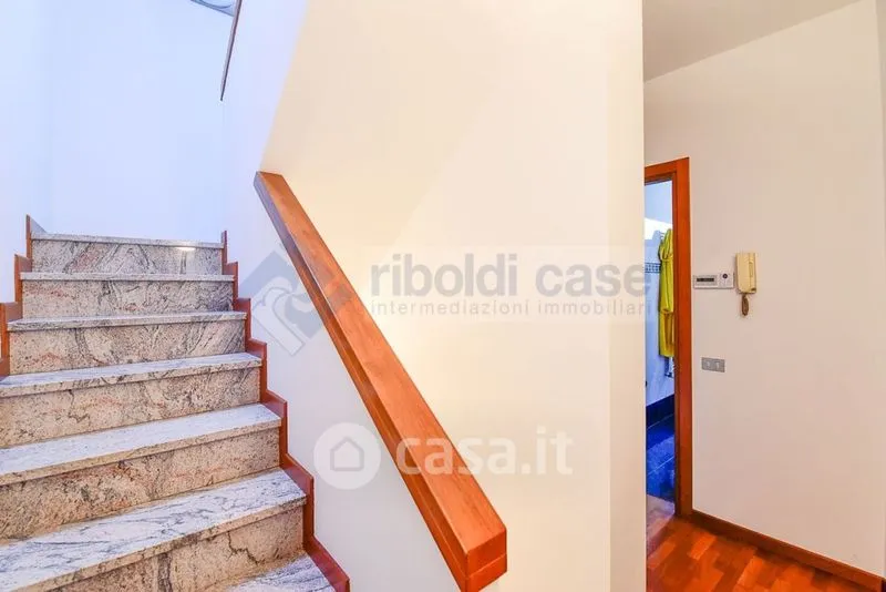 Stanze - Villa with Brickwork in Seregno