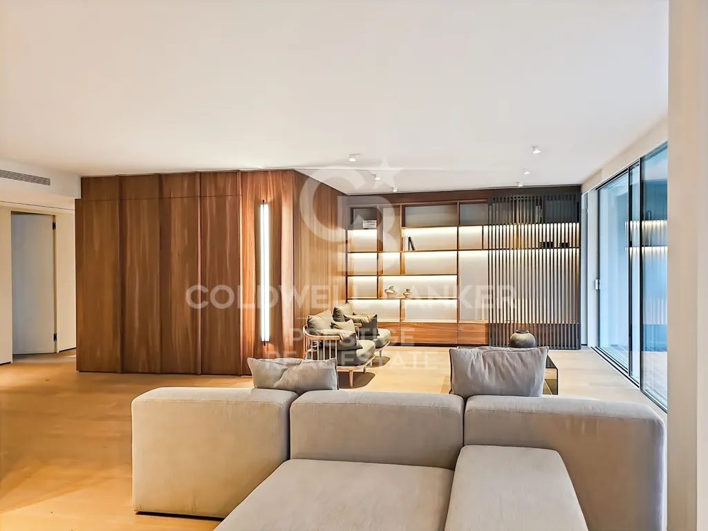 Living Room - Spacious Flat with Terrace in Exclusive Barcelona