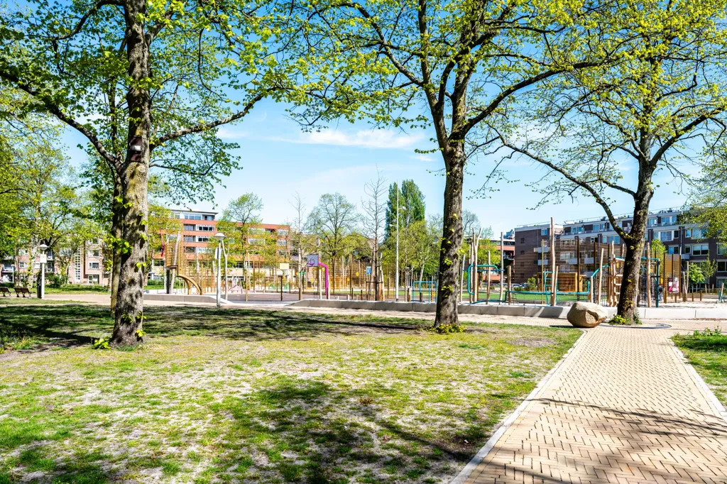4-toaline korter asukohas Amsterdam