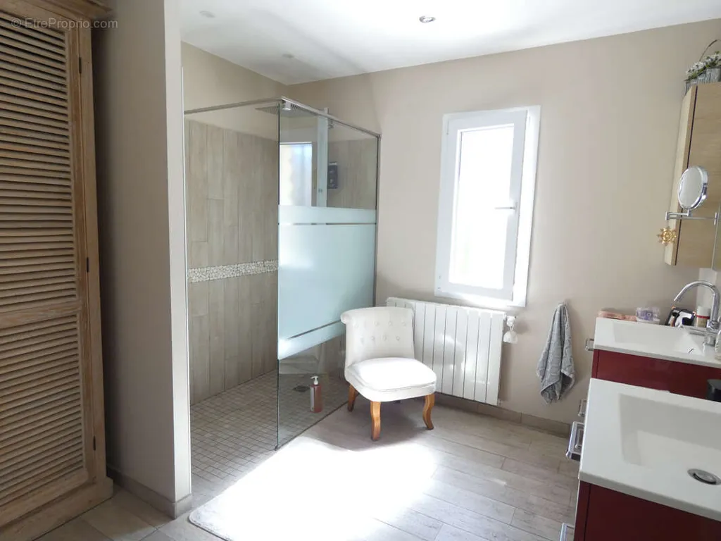 Vannitoad - Renovated House with Pool in Saint Chaptes