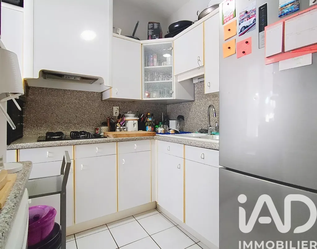 Cuisine - Duplex avec Vue sur Place d'Obélisque à Chalon-sur-Saône