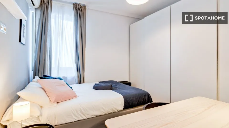 Chambres - Shared Flat with Modern Design in Madrid