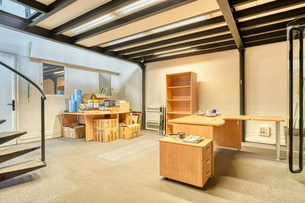 Kabinet - Mansart Villa with Office Space in Argenteuil Centre