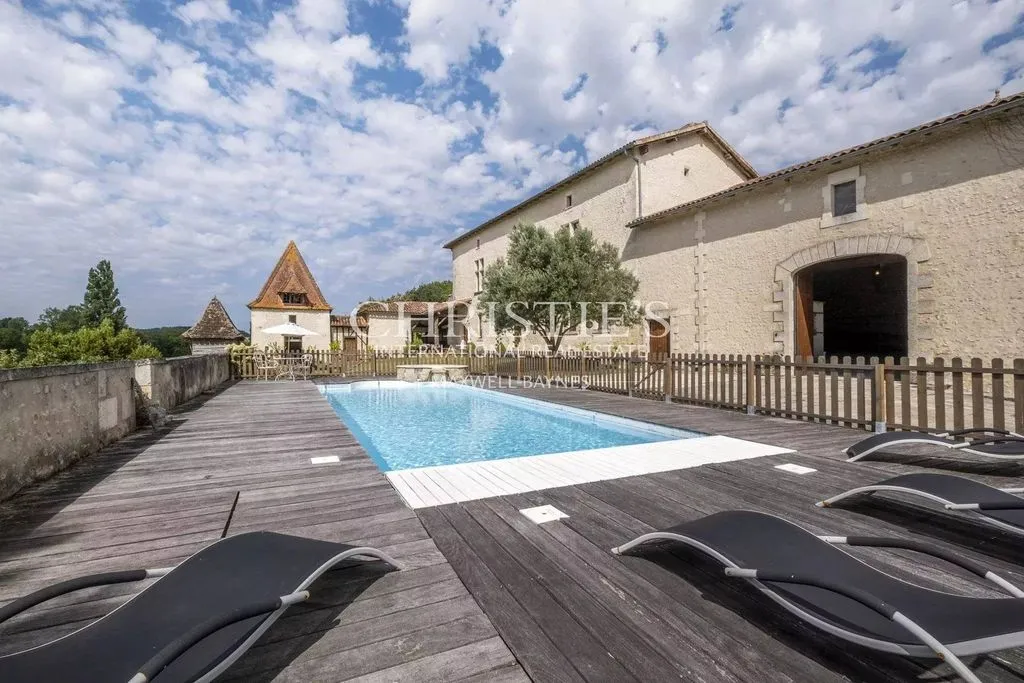 pool_area