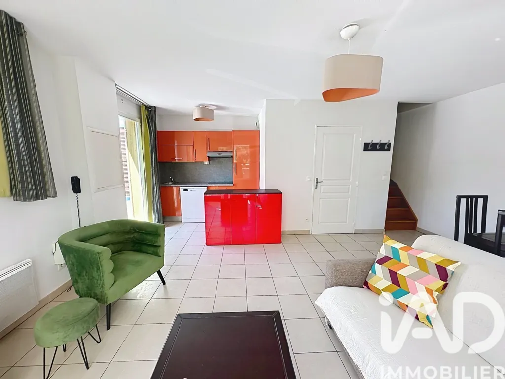 Séjour - Appartement Duplex avec Piscine à Six Fours Le Brusc