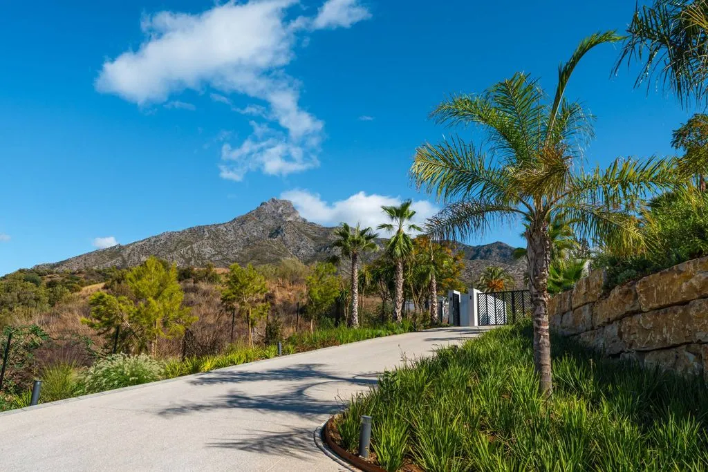 Välivaade - Luxury Villa with Heated Pool in Marbella