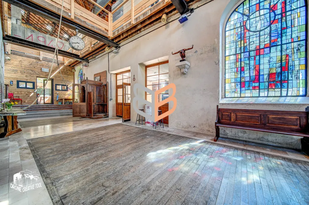 Toad - Converted Chapel House with Historic Setting in Jarny