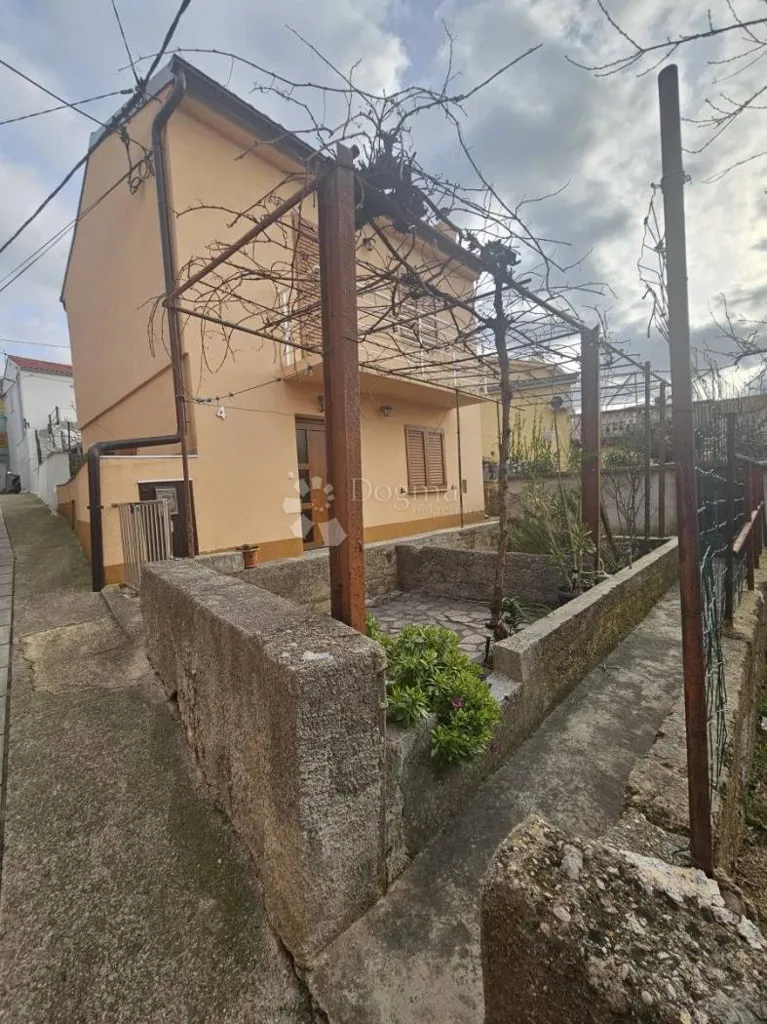 Exterior - Self-Contained House with Balcony in Punat